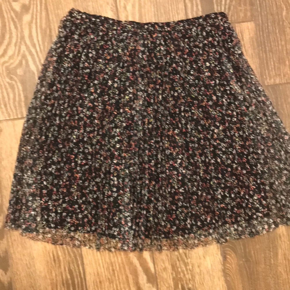 Pleated knee length skirt